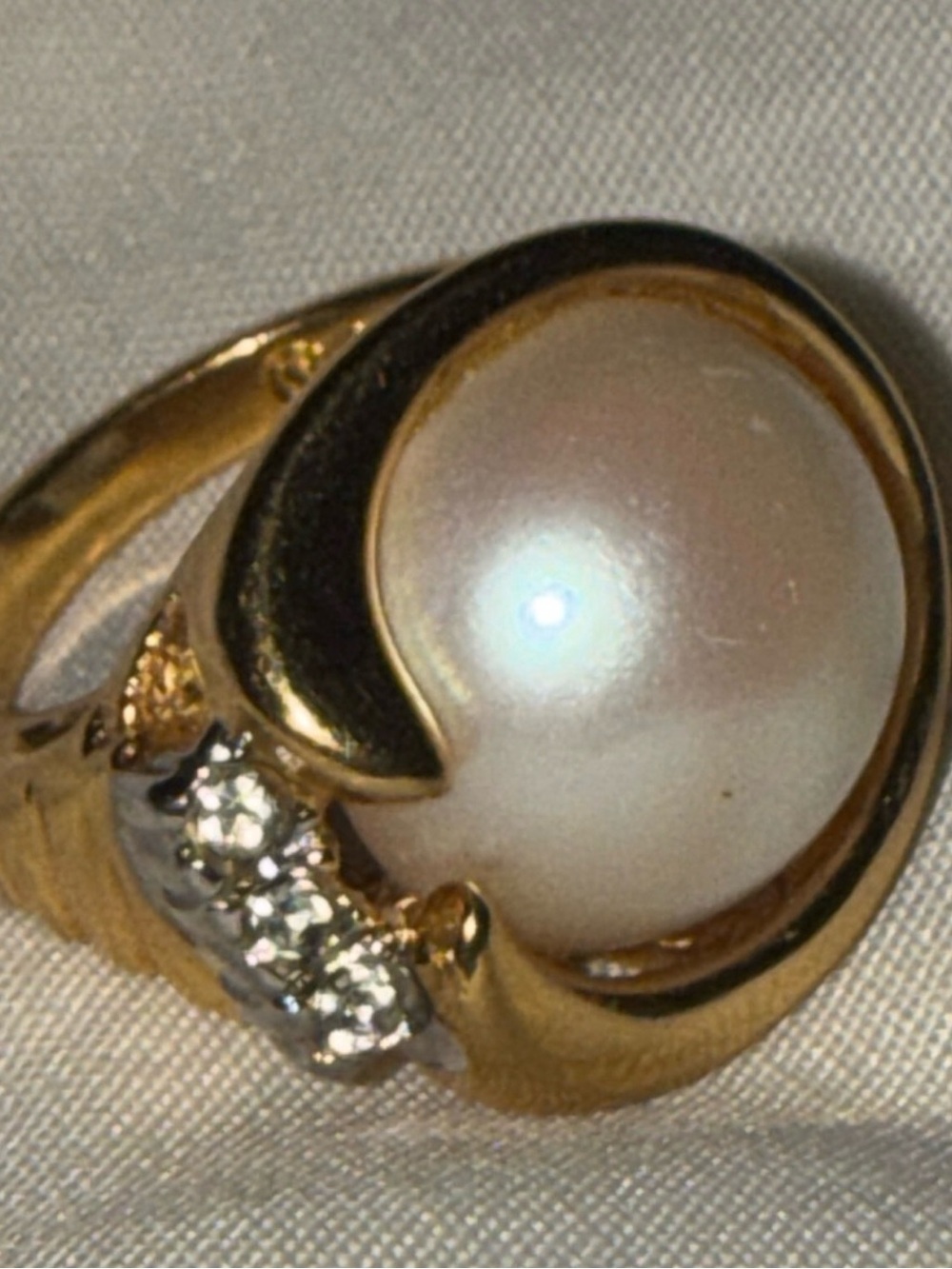 Vintage 18K HGE Asymmetric Faux Pearl & Rhinestone Statement Ring
